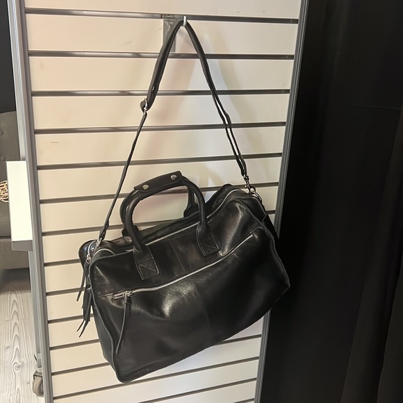 100% genuine leather bag with shoulder strap, multiple zip, polka dots - Picture 5 of 12